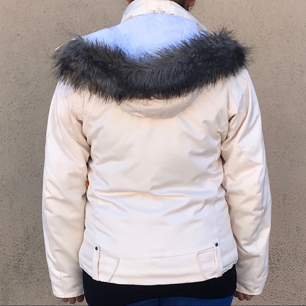 Columbia Sportswear Company Titanium